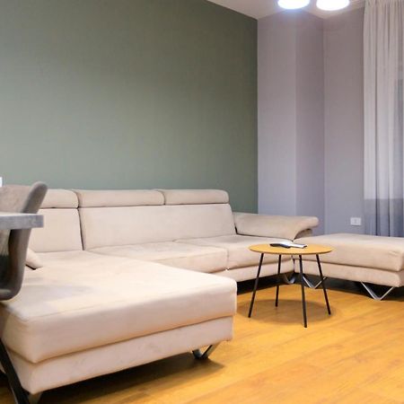 Kler Apartments City Center Тирана Екстер'єр фото