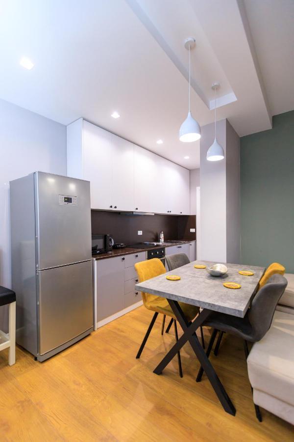 Kler Apartments City Center Тирана Екстер'єр фото
